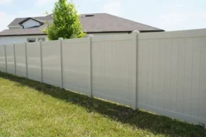 Vinyl FENCE iNSTALLATION IN POMPANO BEACH