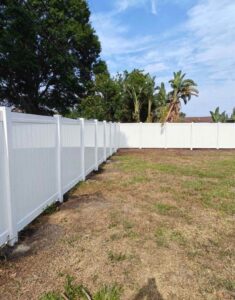 Vinyl fence installation in Fort Lauderdale FL