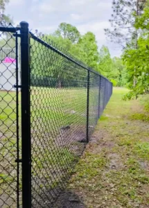 Gate installation and wood fence in Pembroke Pines, Florida