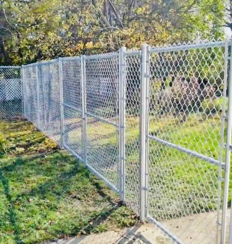 Galvanized chain link fence with 6 ft gate in Plantation, Florida