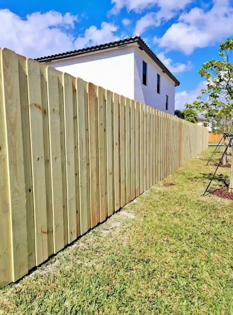 Wood fence installation in Sunrise, Florida